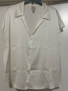 Worthington Cream Short Sleeve Button-Front Blouse